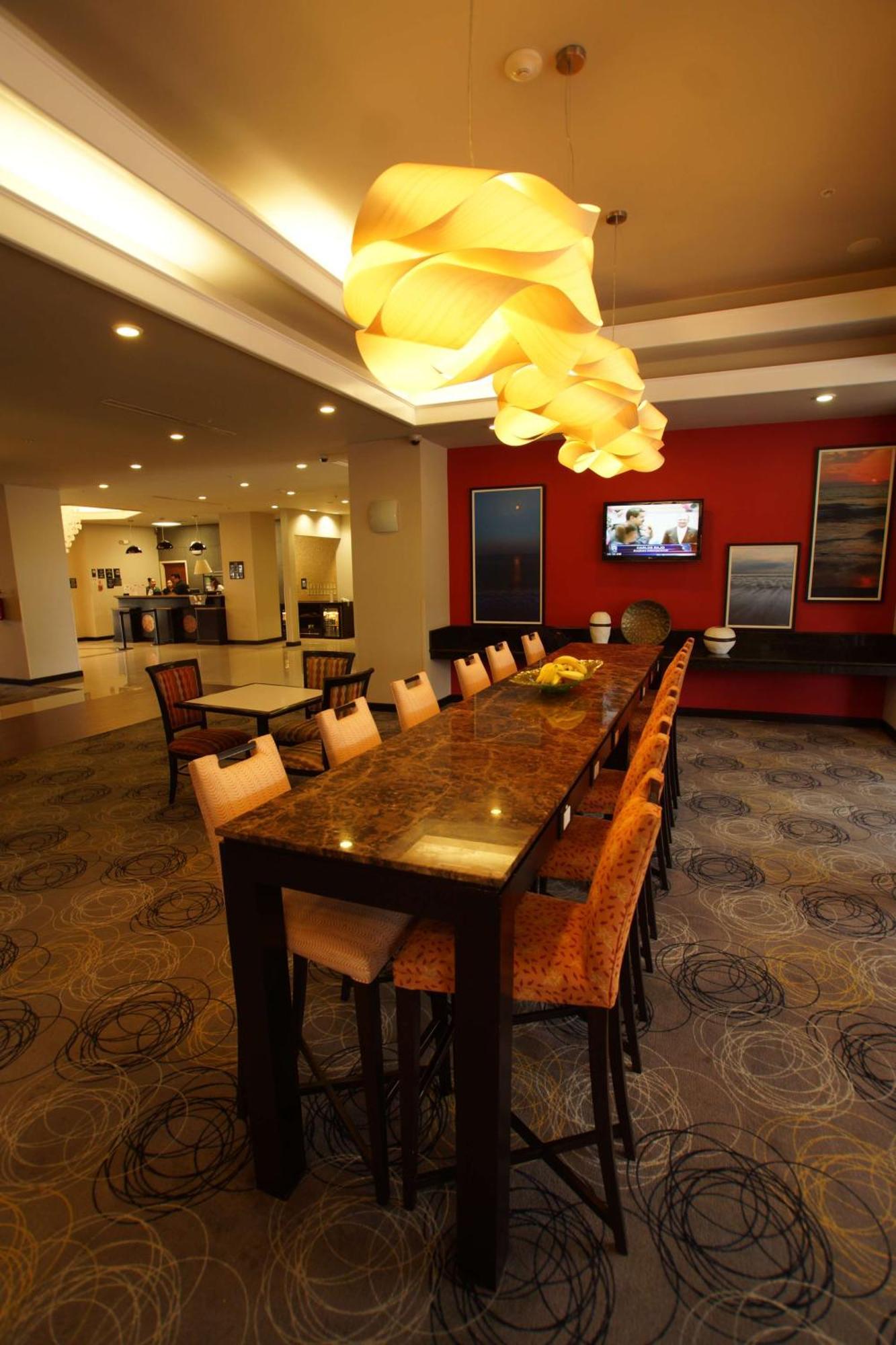 Hampton Inn Tampico Airport Εξωτερικό φωτογραφία