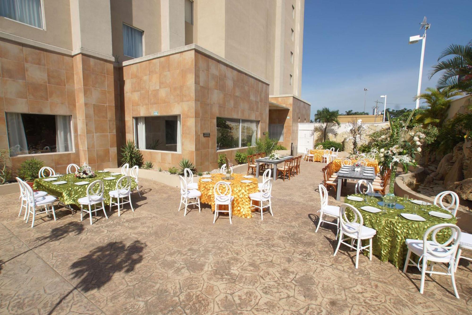 Hampton Inn Tampico Airport Εξωτερικό φωτογραφία